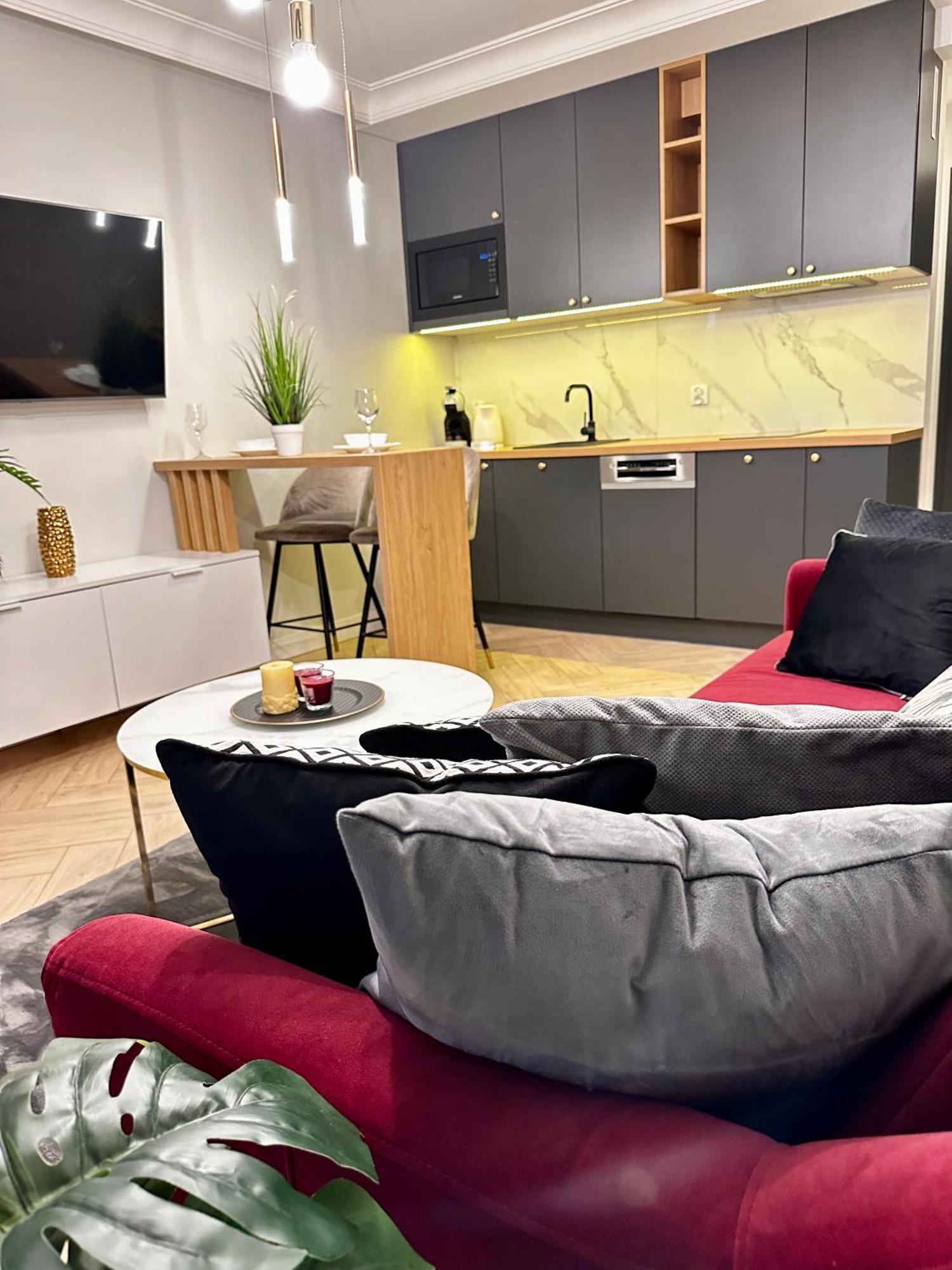 Apartamenty Kielce- Apartament Szmaragd Przy Zalew Kielecki, Faktura, Parking, Centrum Eksteriør bilde